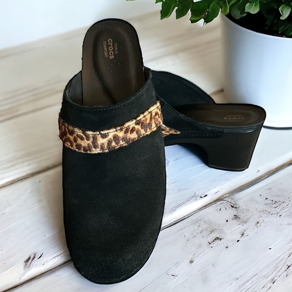 Crocs Sarah Triple Crocs Comfort Suede Clog Mules with Leopard Trim Size 10 - Picture 11 of 11